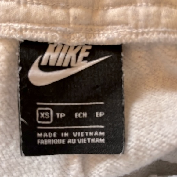Women’s Nike Joggers, Sweatpants, Lt gray heather, black embroider Nike logo, XS - Picture 4 of 4